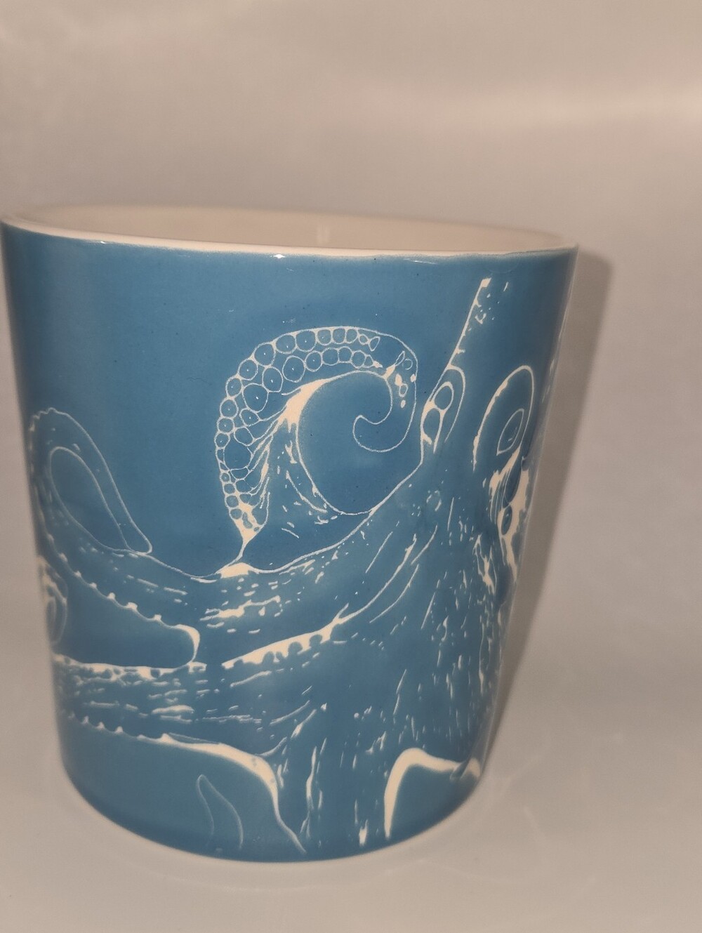 Blue White Octopus Ceramic Coffee Mug Etched Textured Nautical Ocean - Picture 7 of 9
